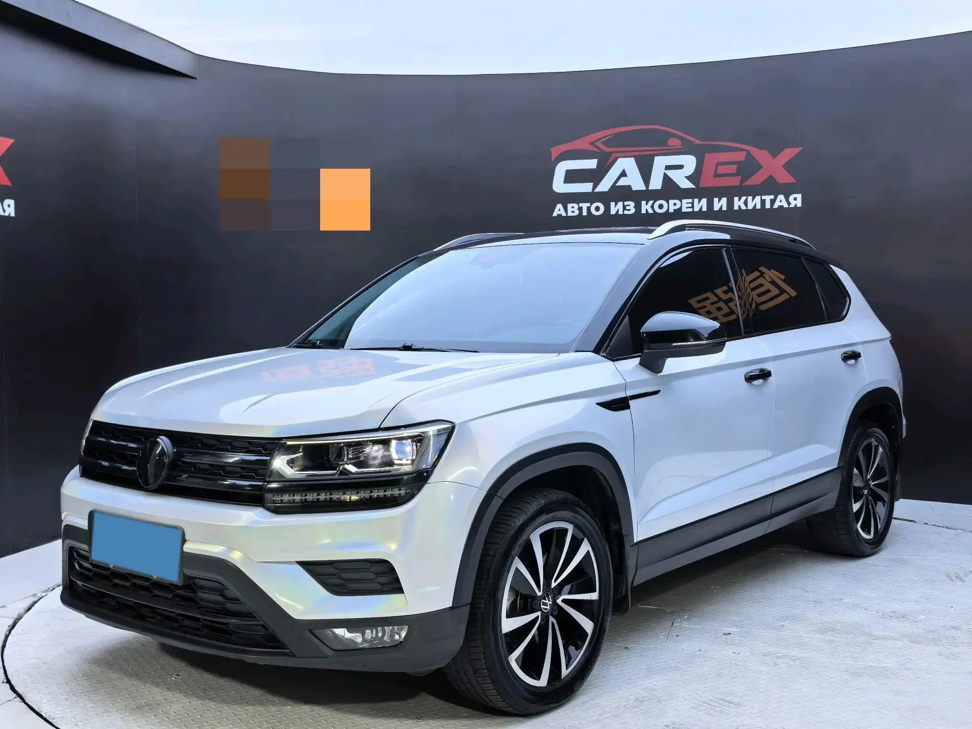 2021 VOLKSWAGEN THARU view 1