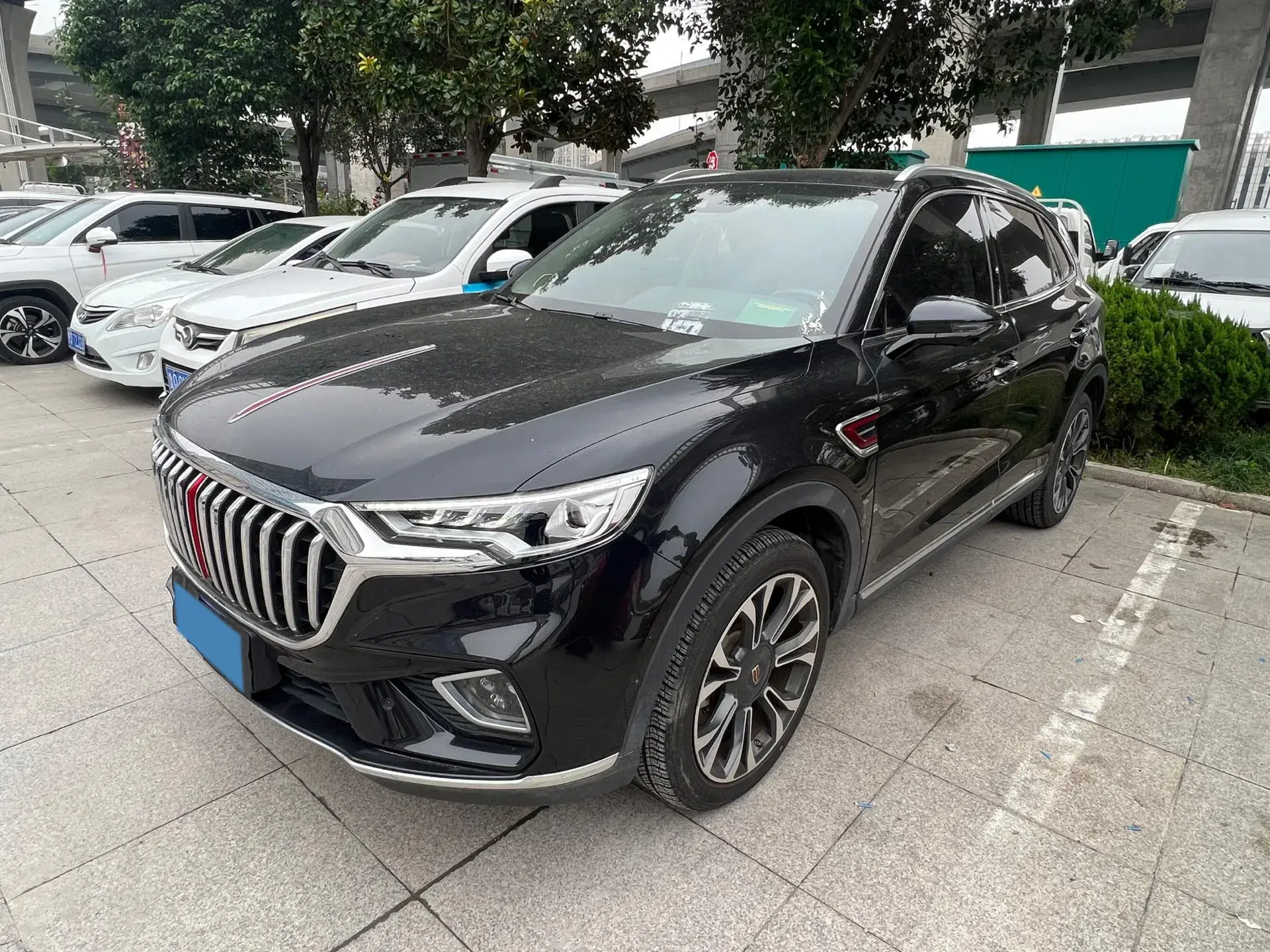 2019 HONGQI HS5 view 1