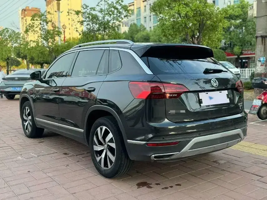 2019 VOLKSWAGEN TAYRON thumbnail 4