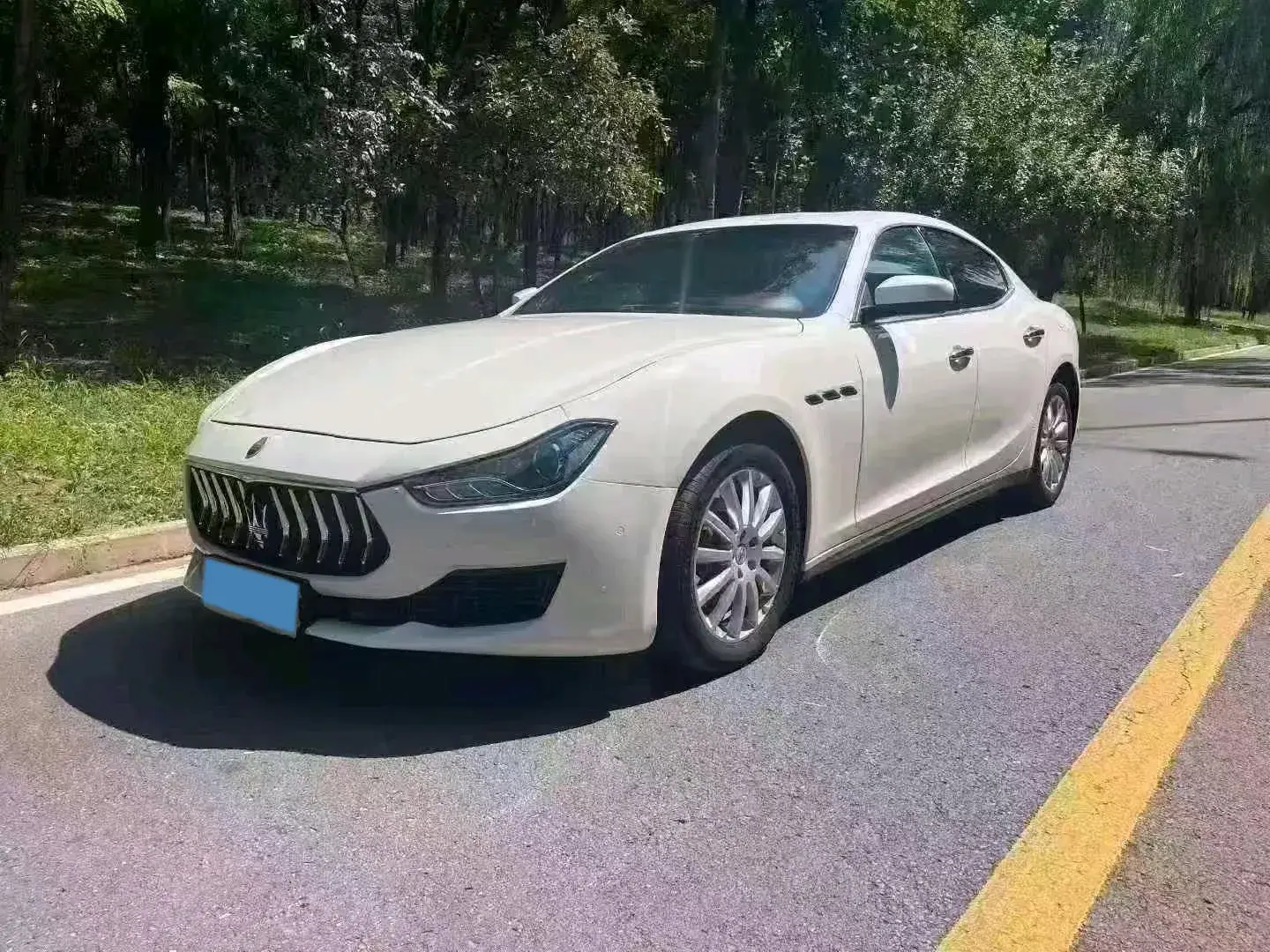 2021 MASERATI GHIBLI view 1