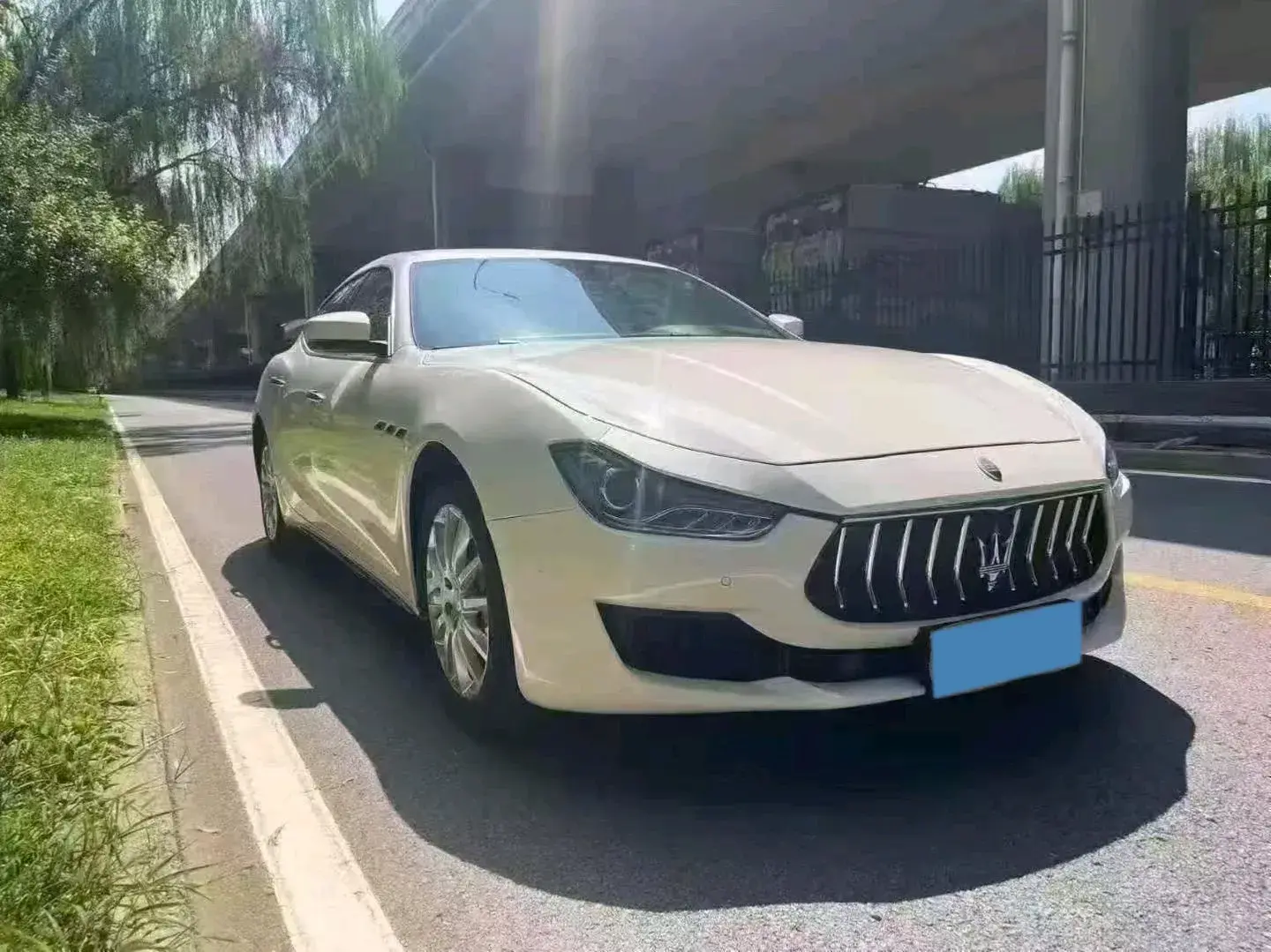 2021 MASERATI GHIBLI thumbnail 3