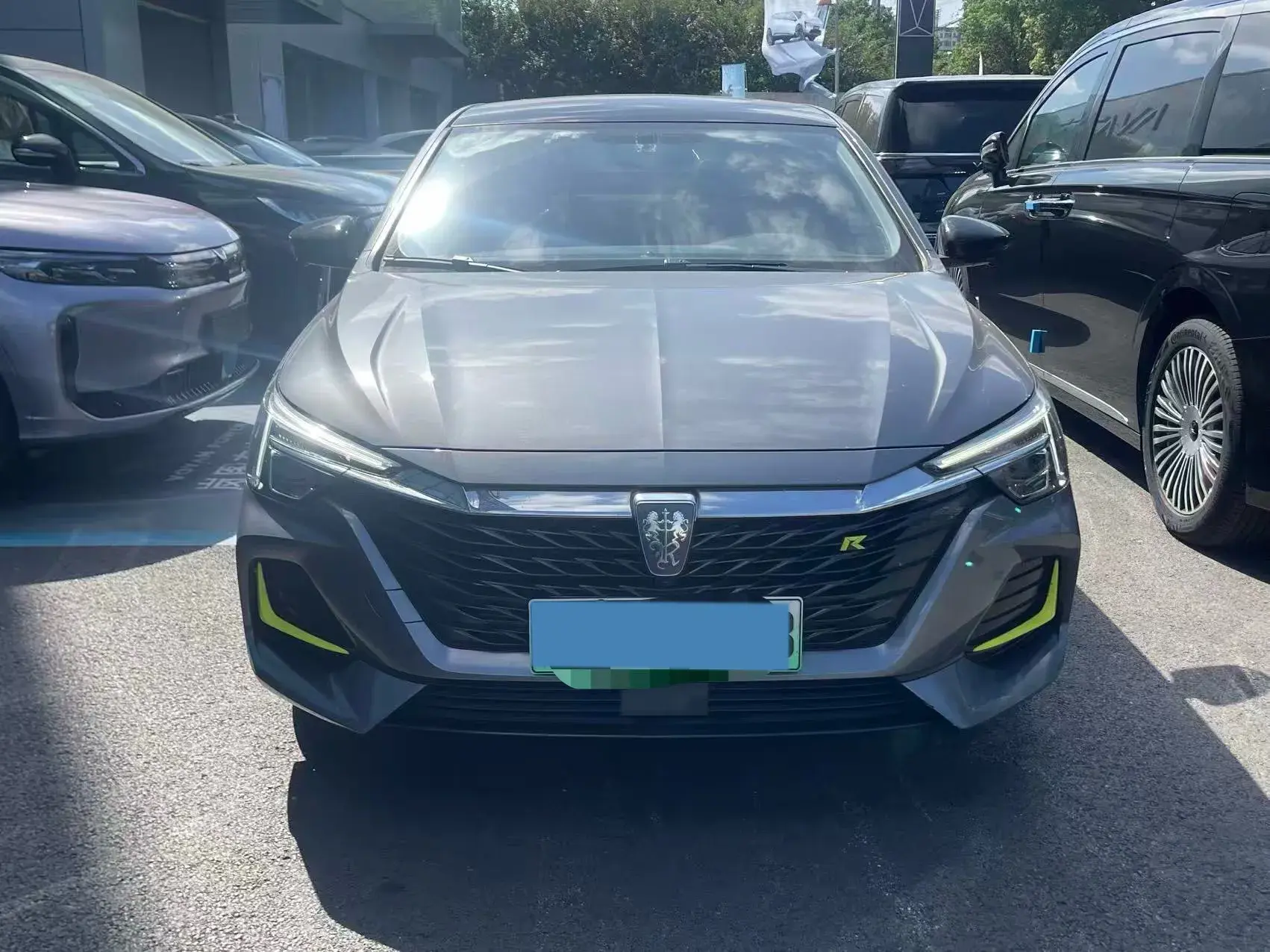 2020 ROEWE I6 thumbnail 2