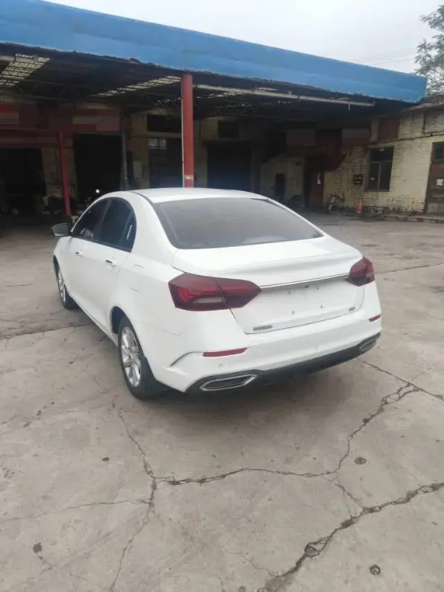 2021 GEELY EMGRAND thumbnail 4