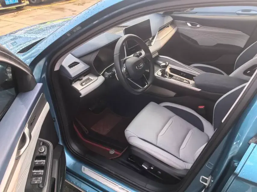 2020 GEELY OKAVANGO thumbnail 4