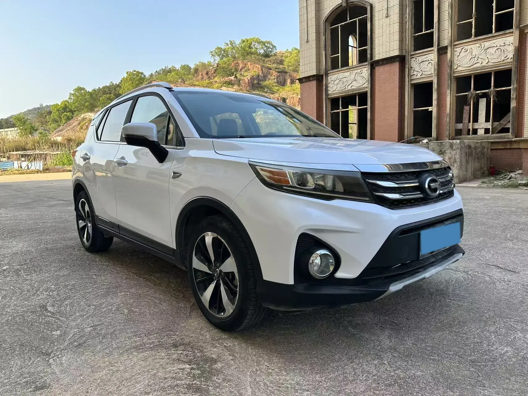 2017 GAC TRUMPCHI thumbnail 3