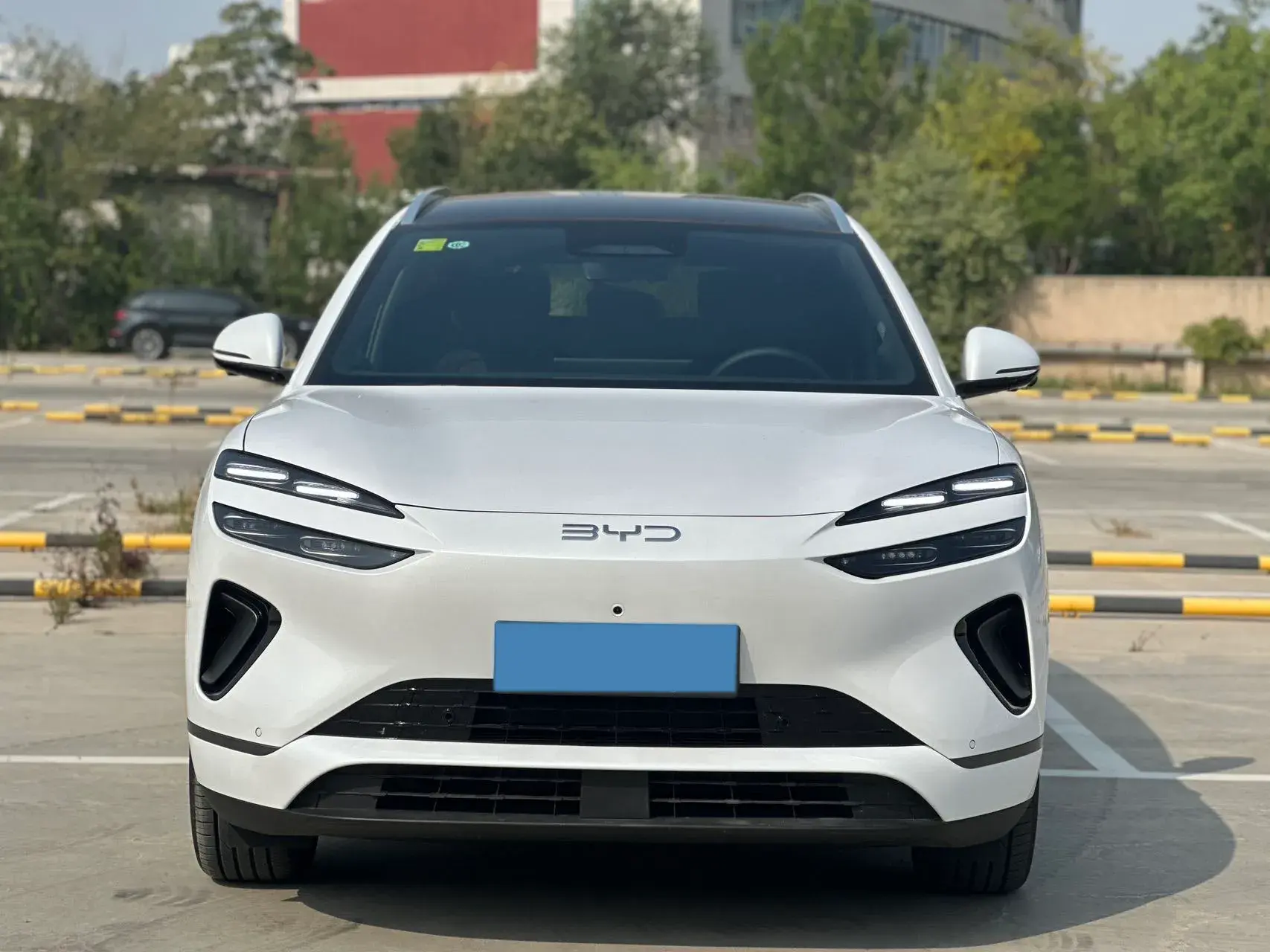 2025 BYD SEA thumbnail 2