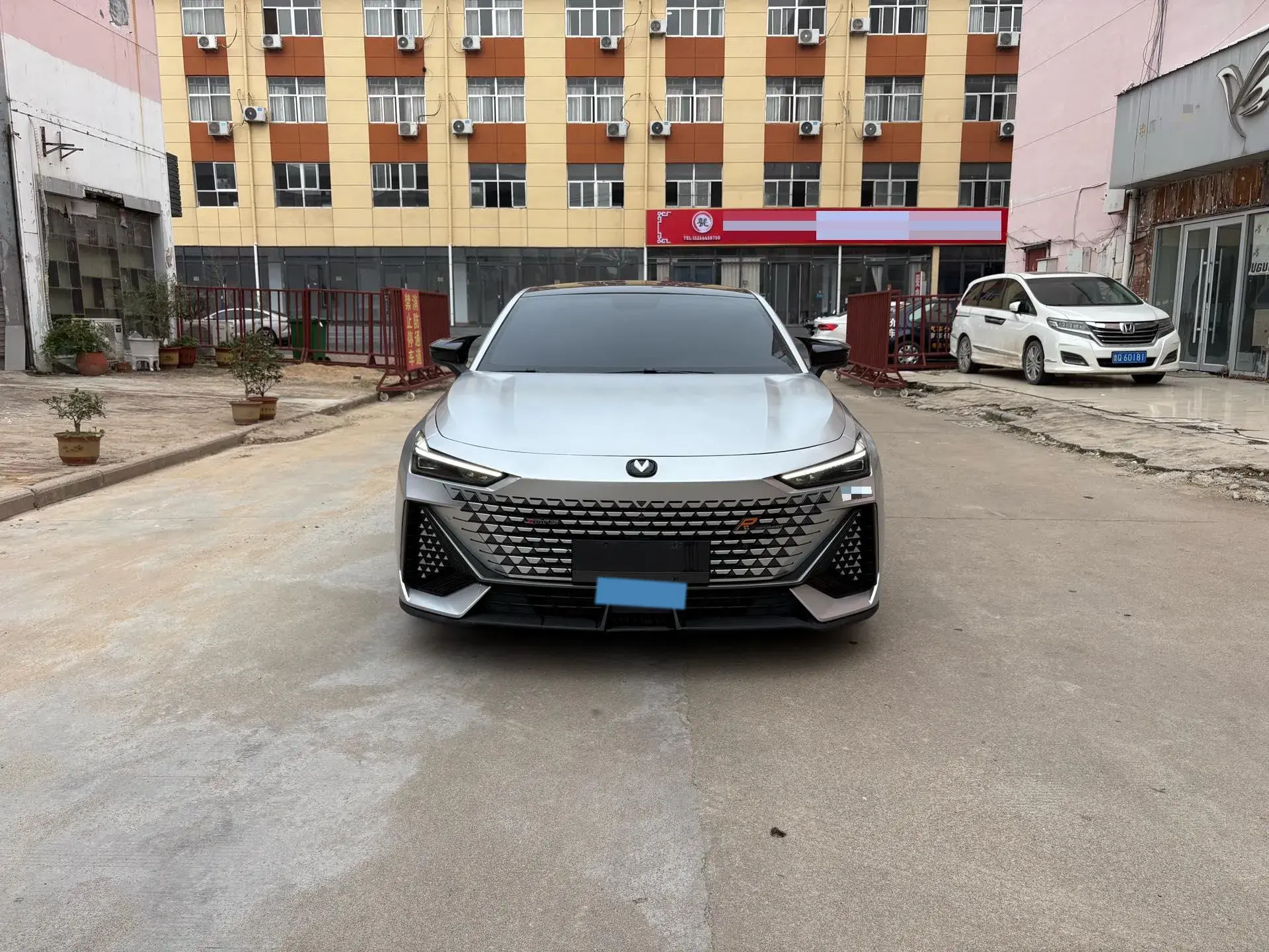 2022 CHANGAN UNI-V thumbnail 2