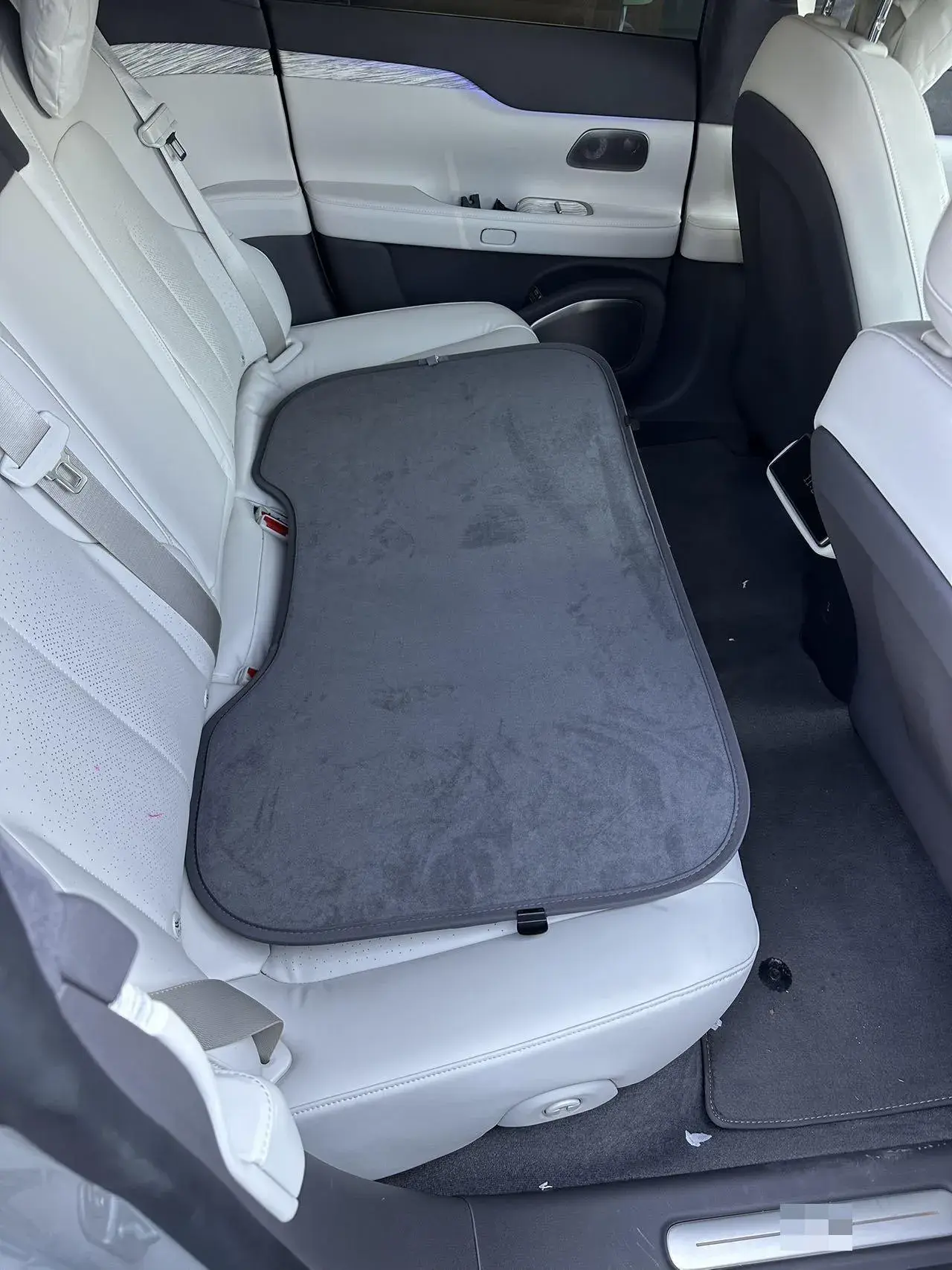 2023 NIO ET7 thumbnail 4