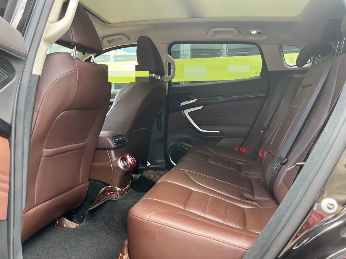 2017 Zotye T700 2.0T 190HP L4 8AT,autocango,china used car exporter,china ev exporter,chinese used car exporter,chinese used ev exporter