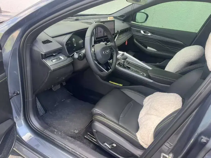 2023 GEELY PREFACE thumbnail 4