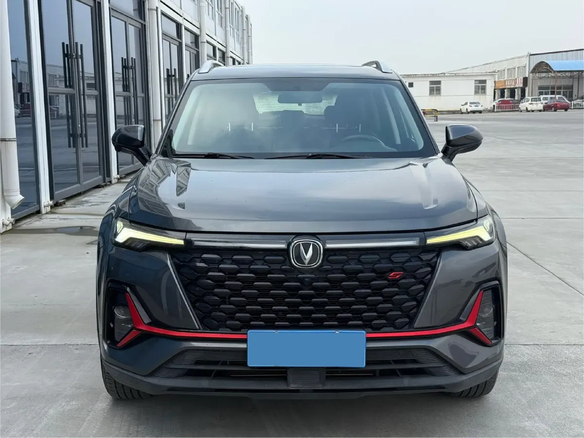 2021 ChangAn CS35 Plus 1.4T 160HP L4 7DCT,autocango,china used car exporter,china ev exporter,chinese used car exporter,chinese used ev exporter