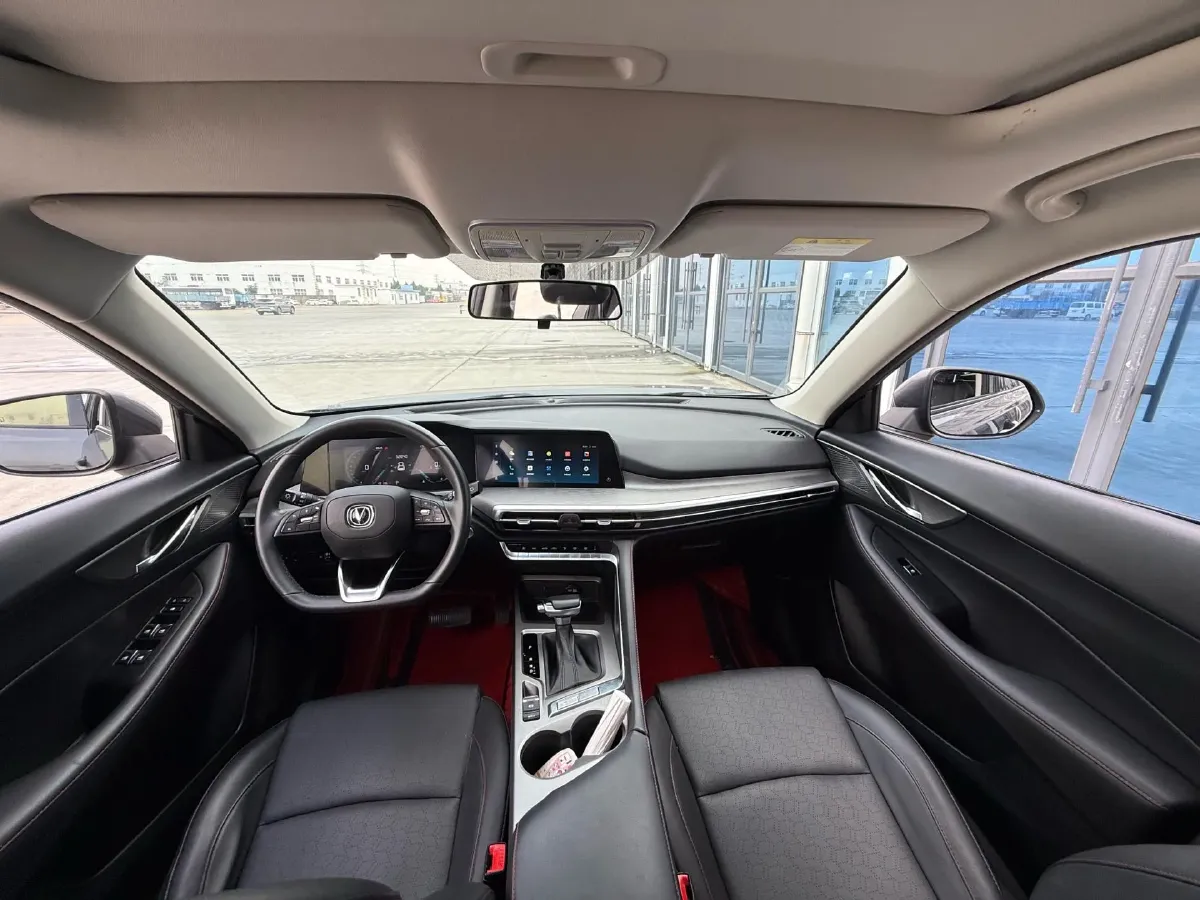 2021 ChangAn CS35 Plus 1.4T 160HP L4 7DCT,autocango,china used car exporter,china ev exporter,chinese used car exporter,chinese used ev exporter