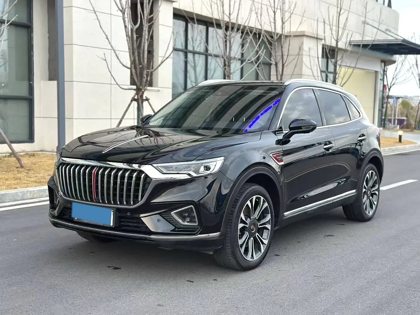 2022 HONGQI HS5 view 1
