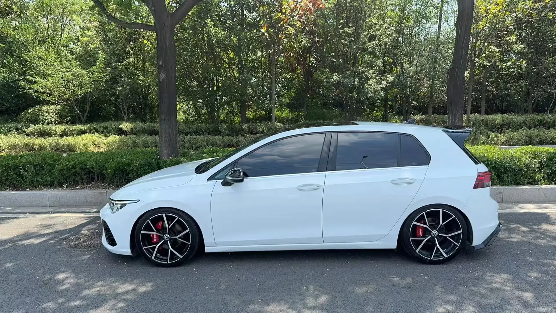 2021 VOLKSWAGEN GOLF thumbnail 3