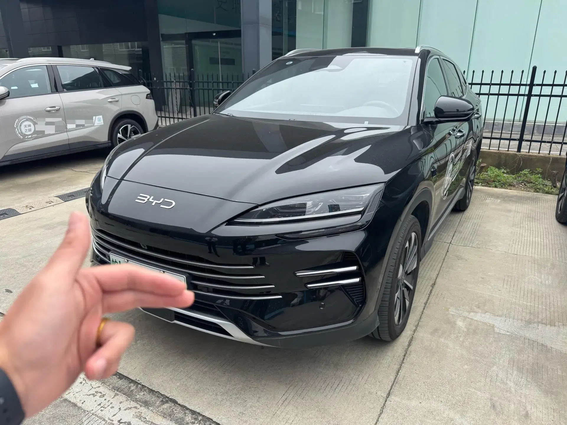 2025 BYD SONG view 1