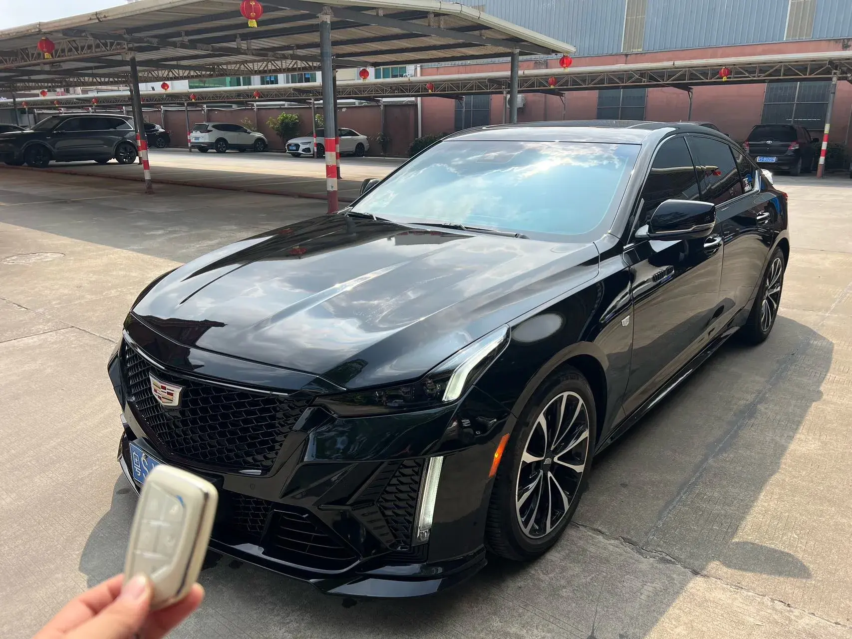 2023 CADILLAC CT5 view 1
