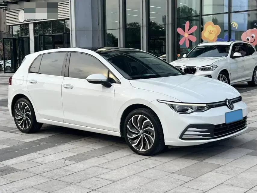 2021 VOLKSWAGEN GOLF thumbnail 3
