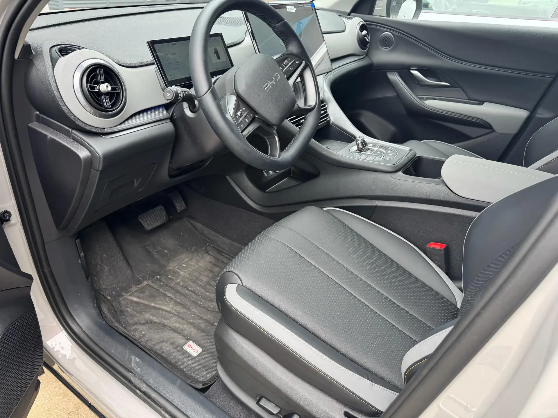 2025 BYD SEA thumbnail 2