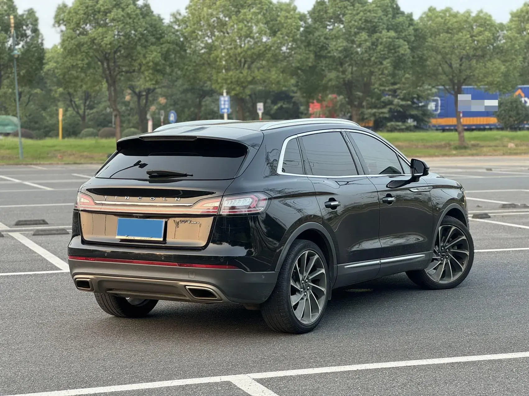 2019 LINCOLN NAUTILUS thumbnail 4