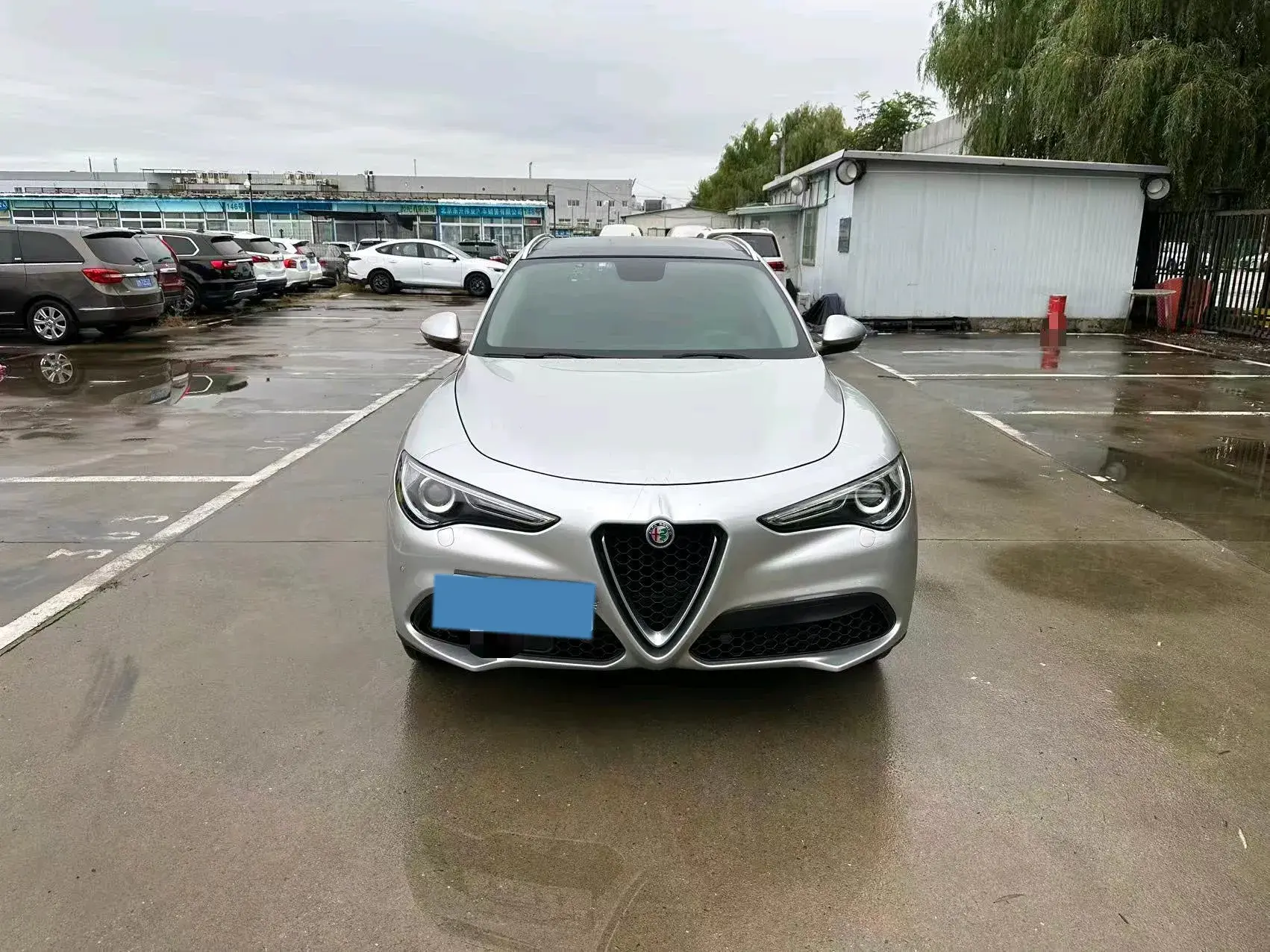 2017 ALFA ROMEO thumbnail 3