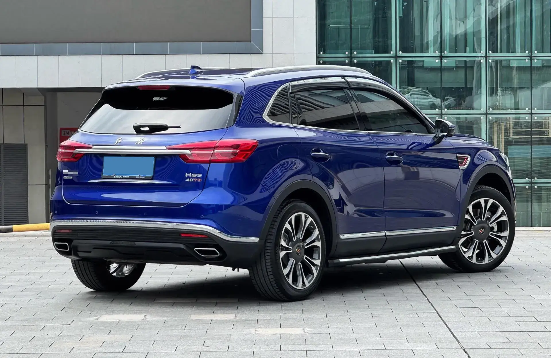 2022 HONGQI HS5 thumbnail 4