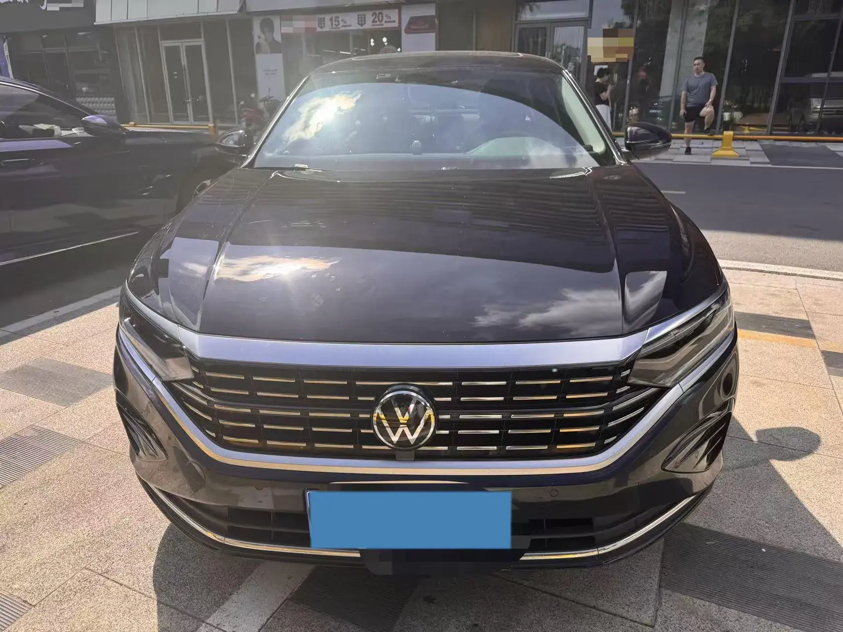 2023 VOLKSWAGEN PASSAT thumbnail 2