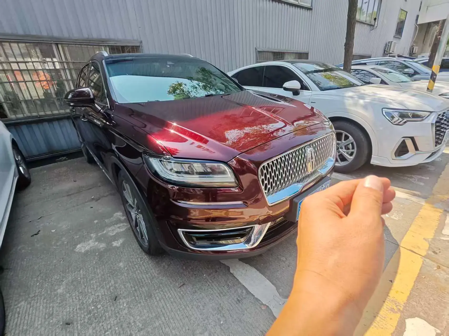 2019 LINCOLN NAUTILUS thumbnail 2