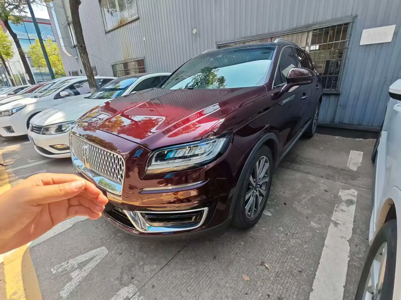 2019 LINCOLN NAUTILUS view 1