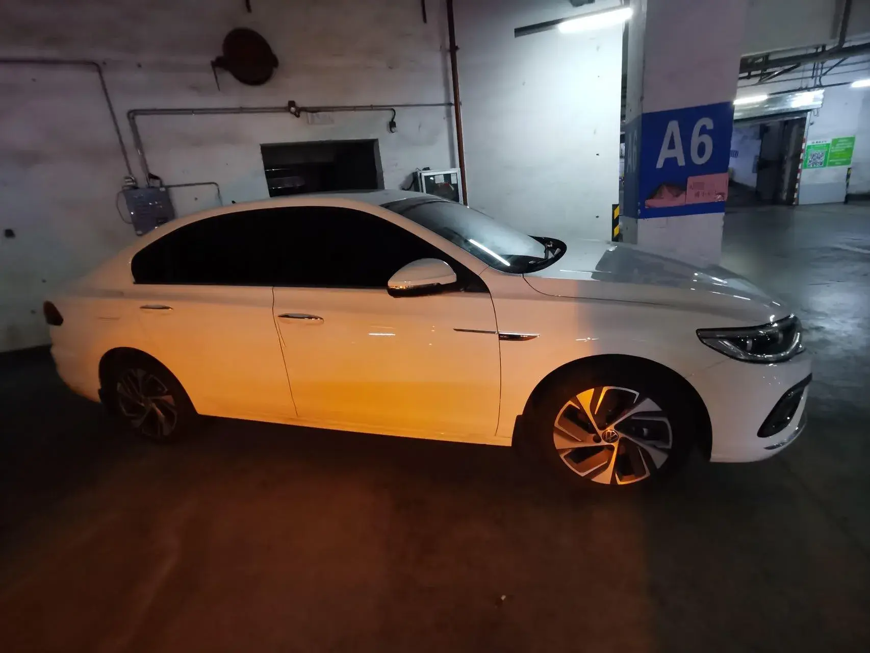 2023 VOLKSWAGEN BORA thumbnail 4