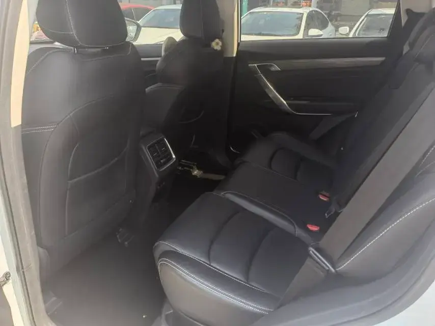 2020 GEELY AZKARRA thumbnail 4