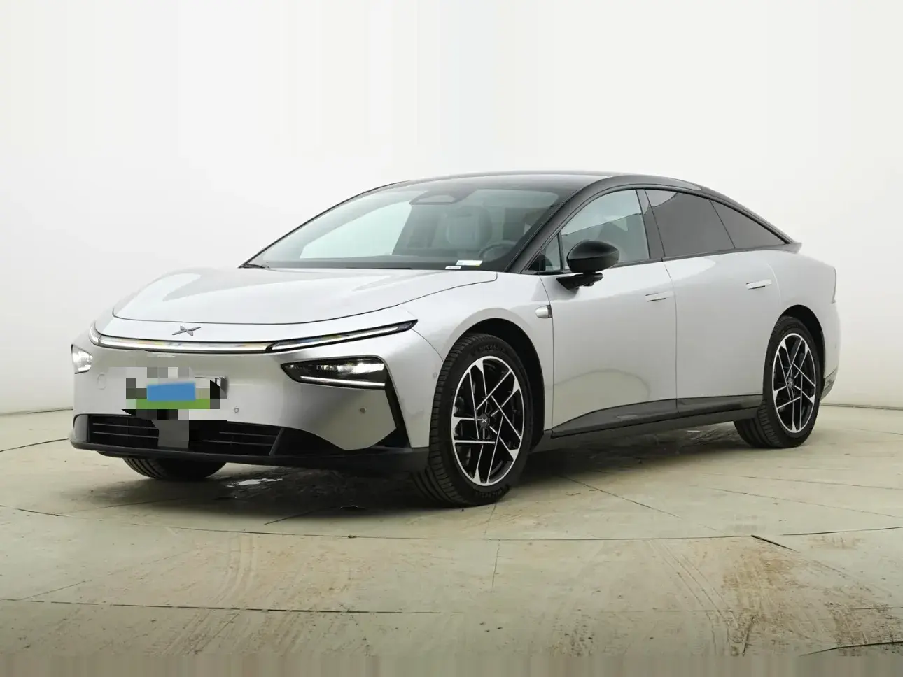 2024 XPENG P7+ view 1