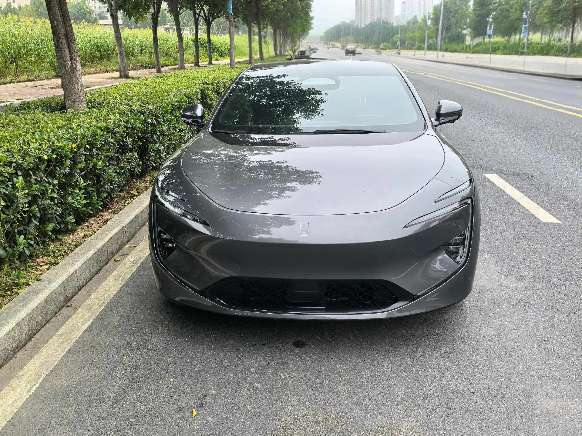 2025 AVATR 12 thumbnail 2