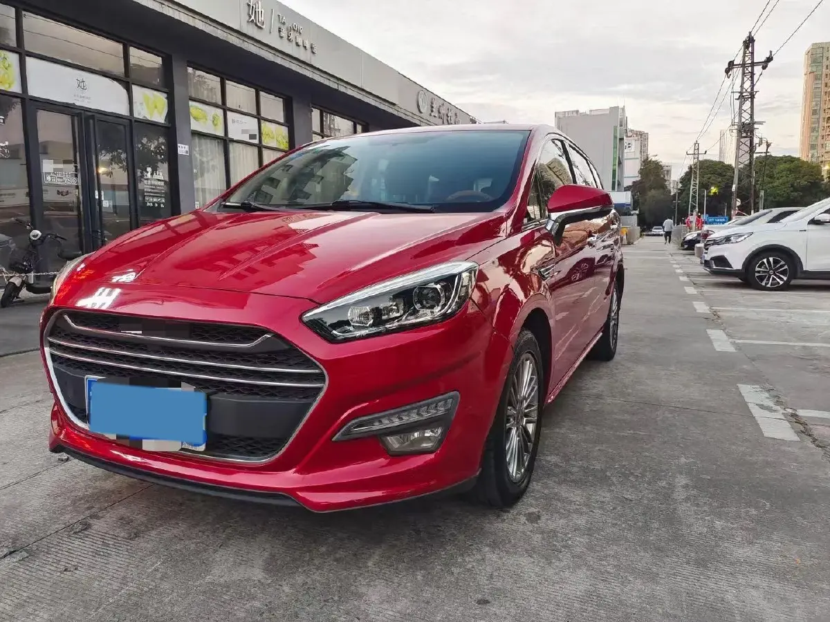 2017 LiFan XuanLang 1.5T 141HP L4 8AT