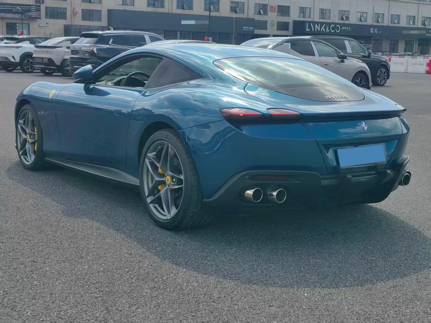 2020 FERRARI ROMA thumbnail 4