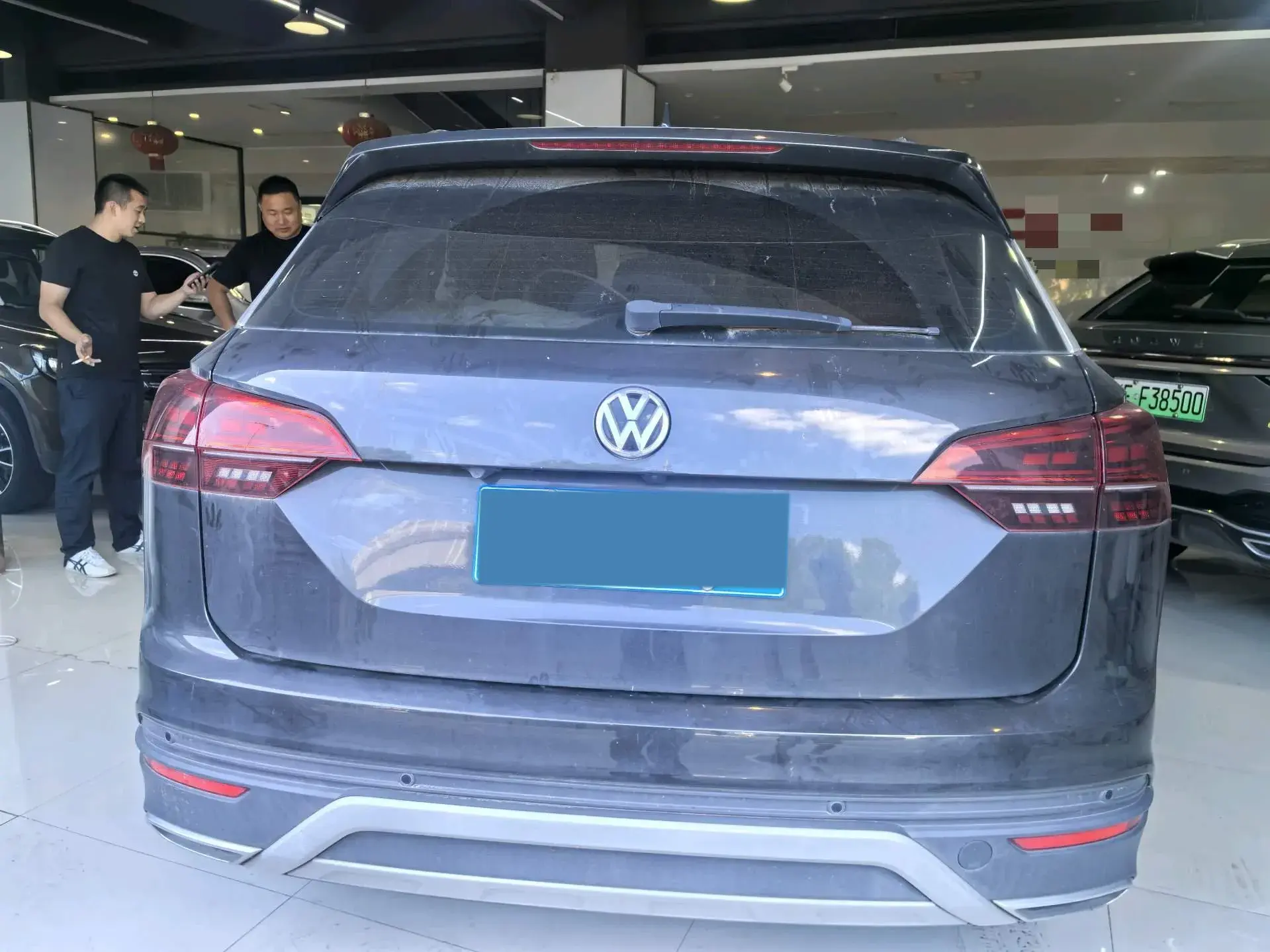 2020 VOLKSWAGEN TAYRON thumbnail 4