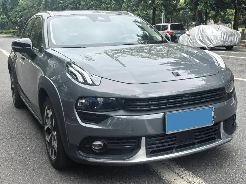 2019 LYNK&CO 02 thumbnail 3