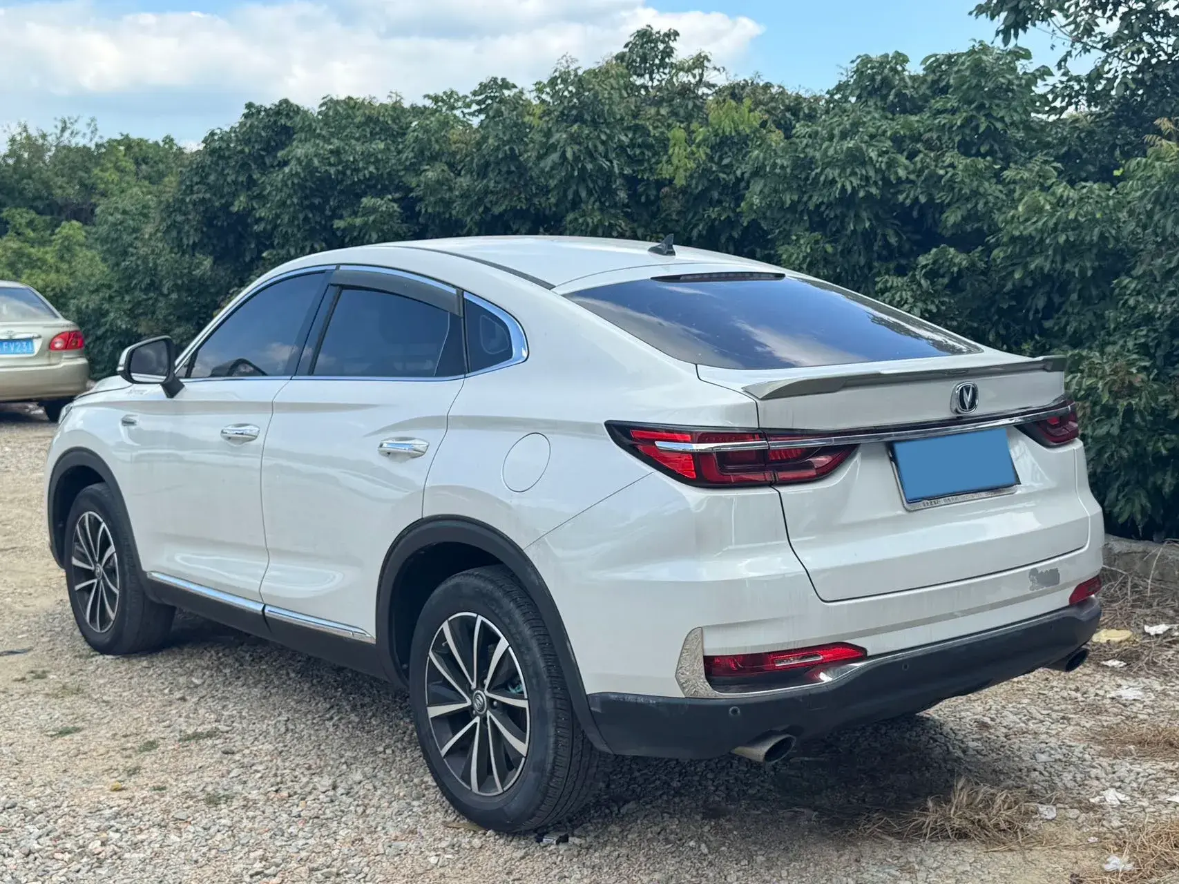 2019 CHANGAN CS85 thumbnail 3