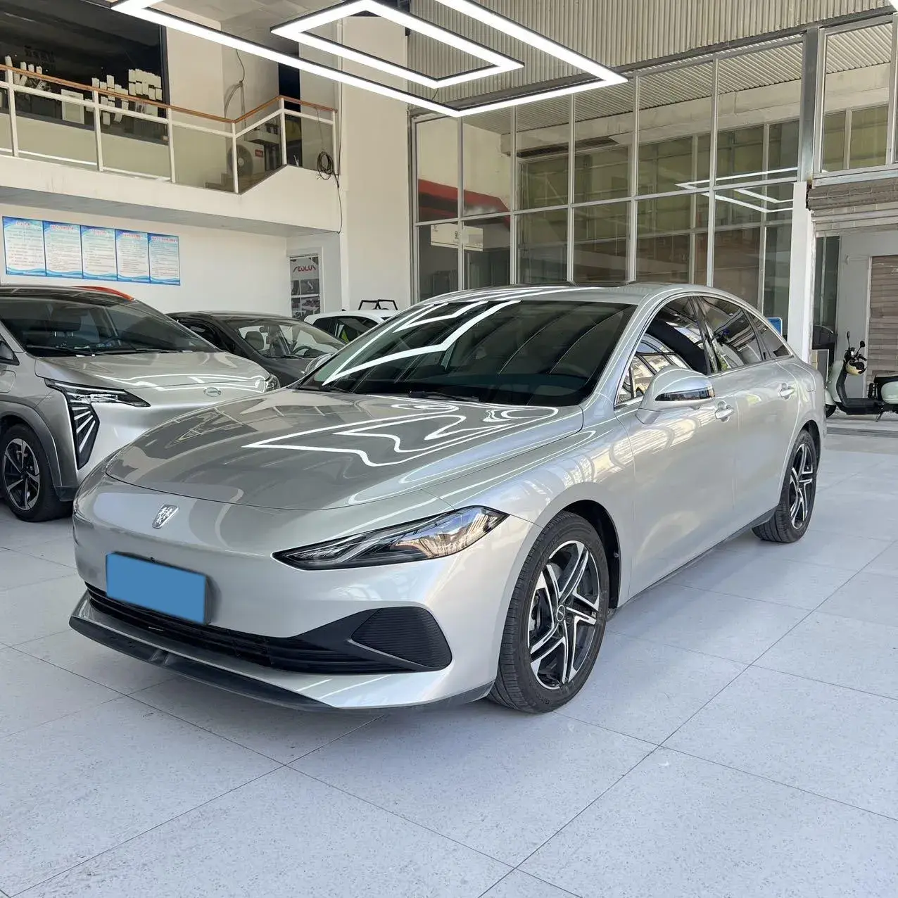 2023 ROEWE D7 view 1