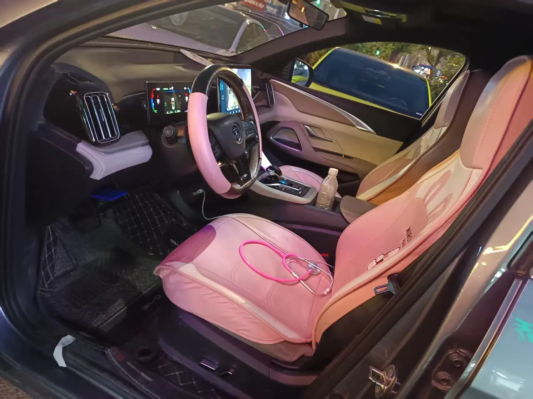 2023 BYD SONG thumbnail 4