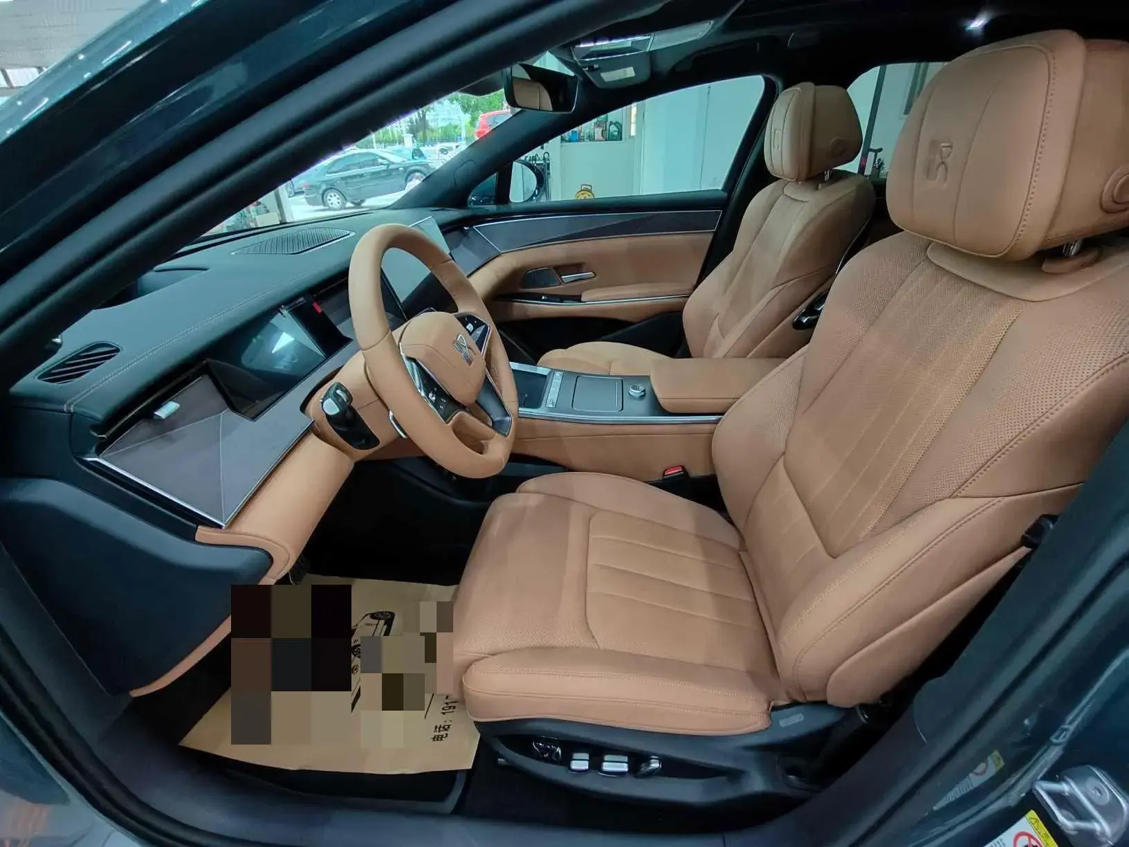 2025 BYD HANL thumbnail 3