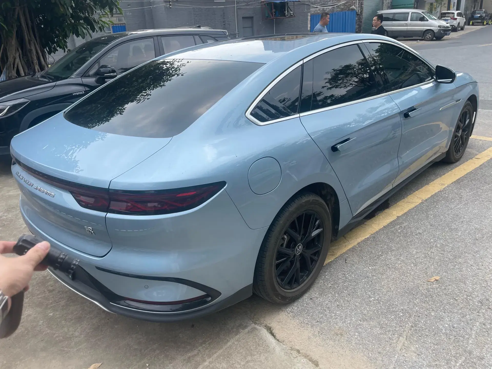 2023 BYD HAN thumbnail 2