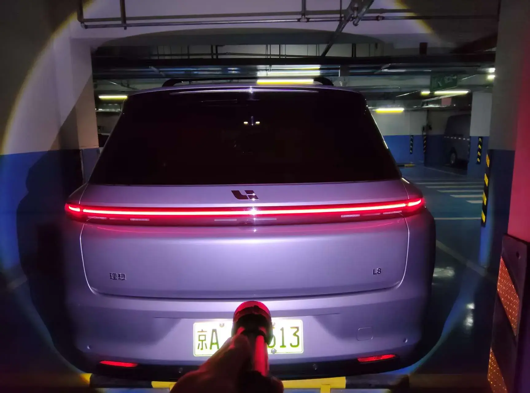 2023 LI L8 thumbnail 4