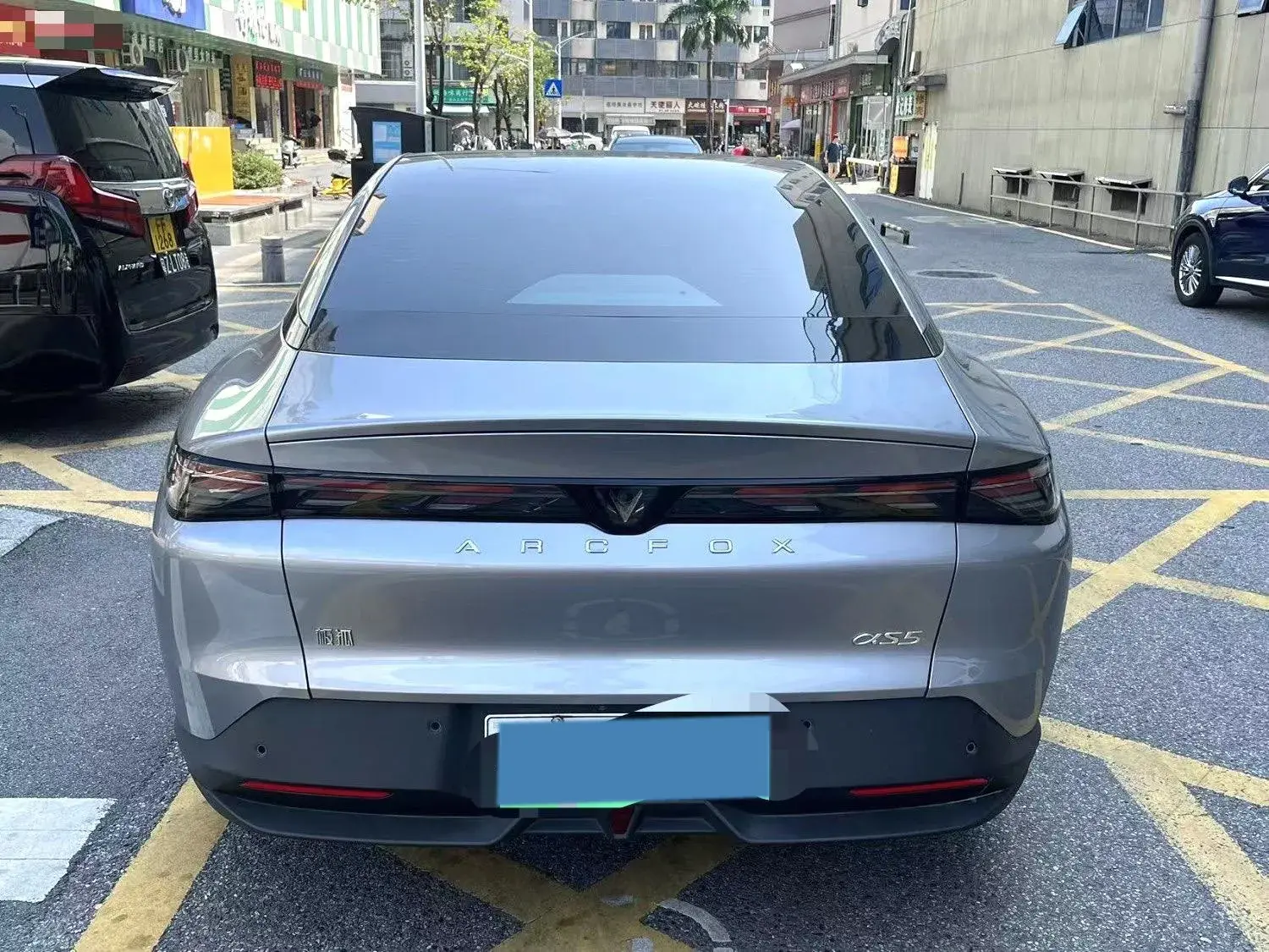 2024 ARCFOX ΑS5 thumbnail 4