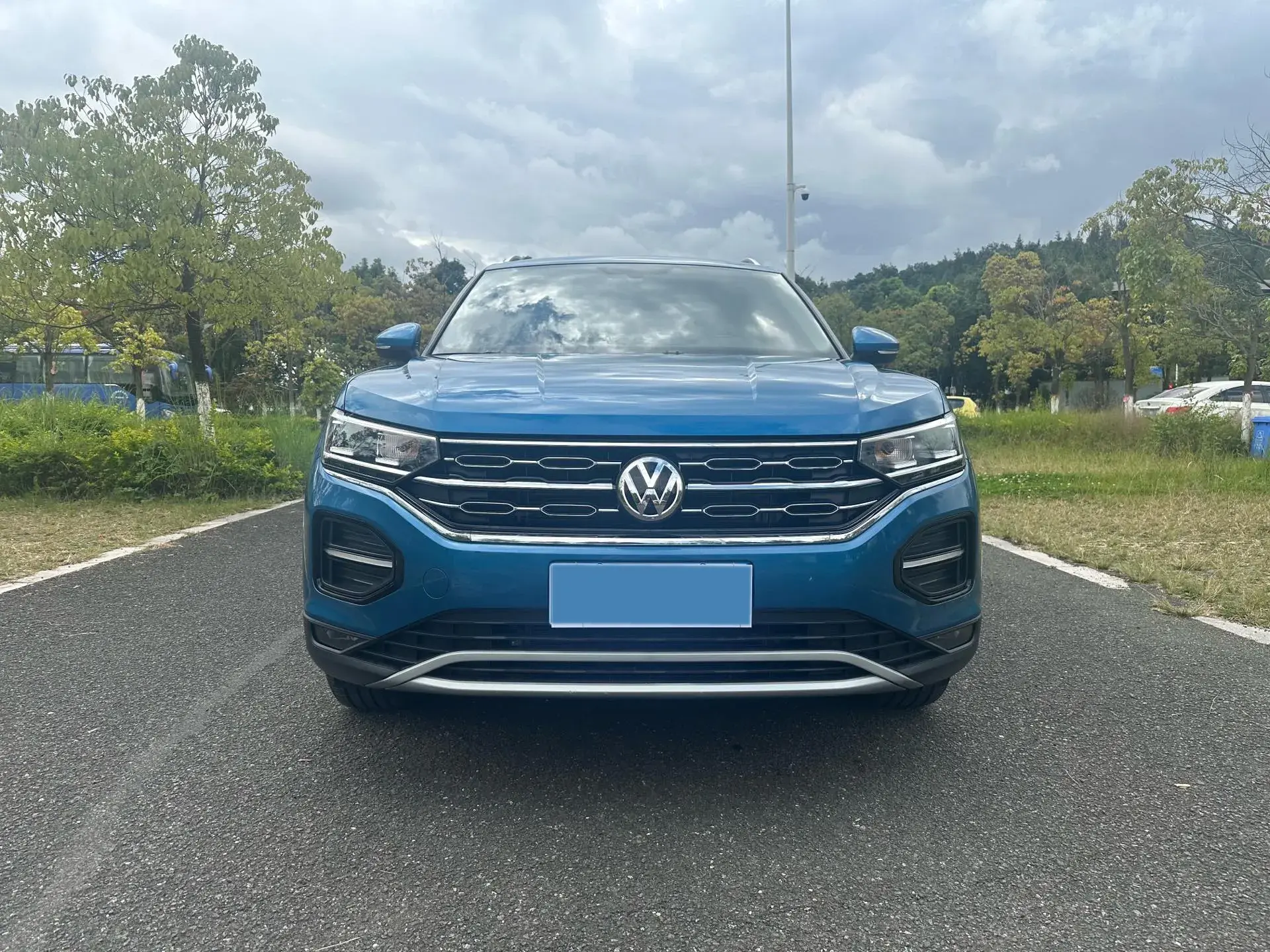 2019 VOLKSWAGEN TAYRON thumbnail 2