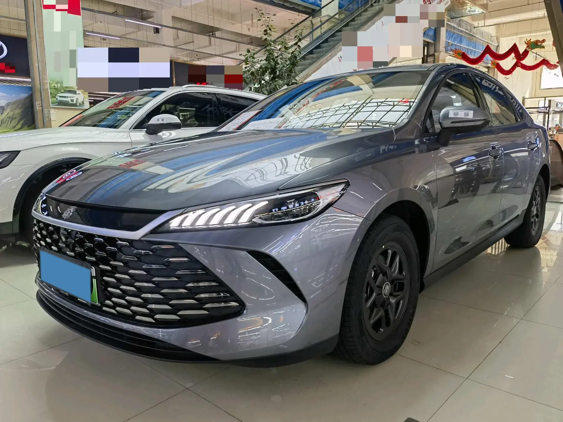 2025 BYD QIN view 1