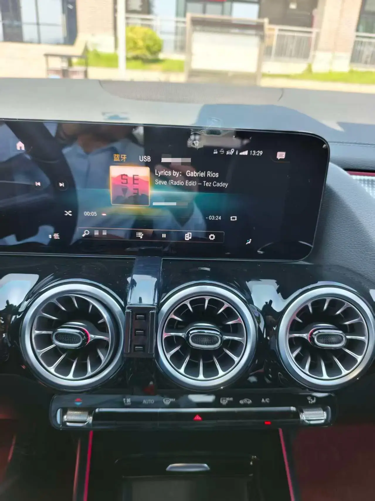 2020 MERCEDES-BENZ GLA thumbnail 4