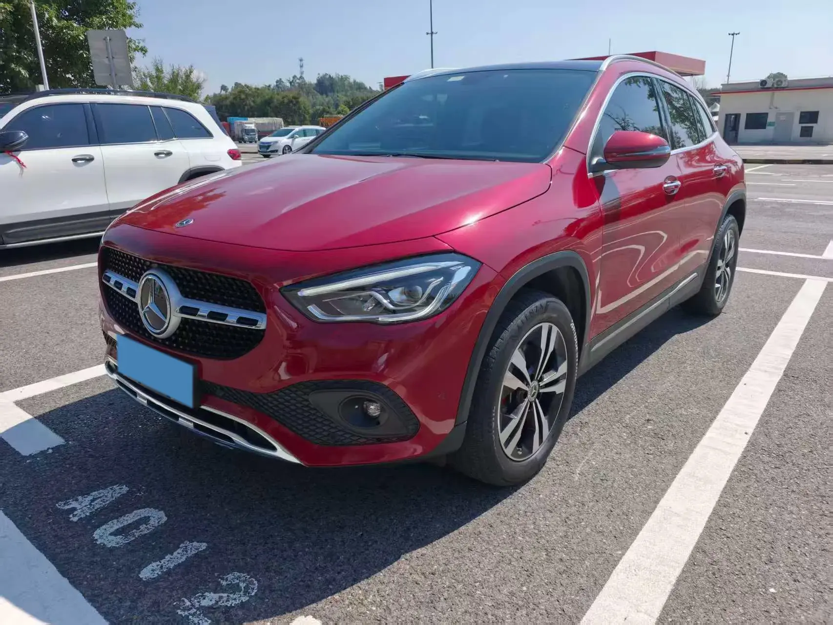 2020 MERCEDES-BENZ GLA view 1