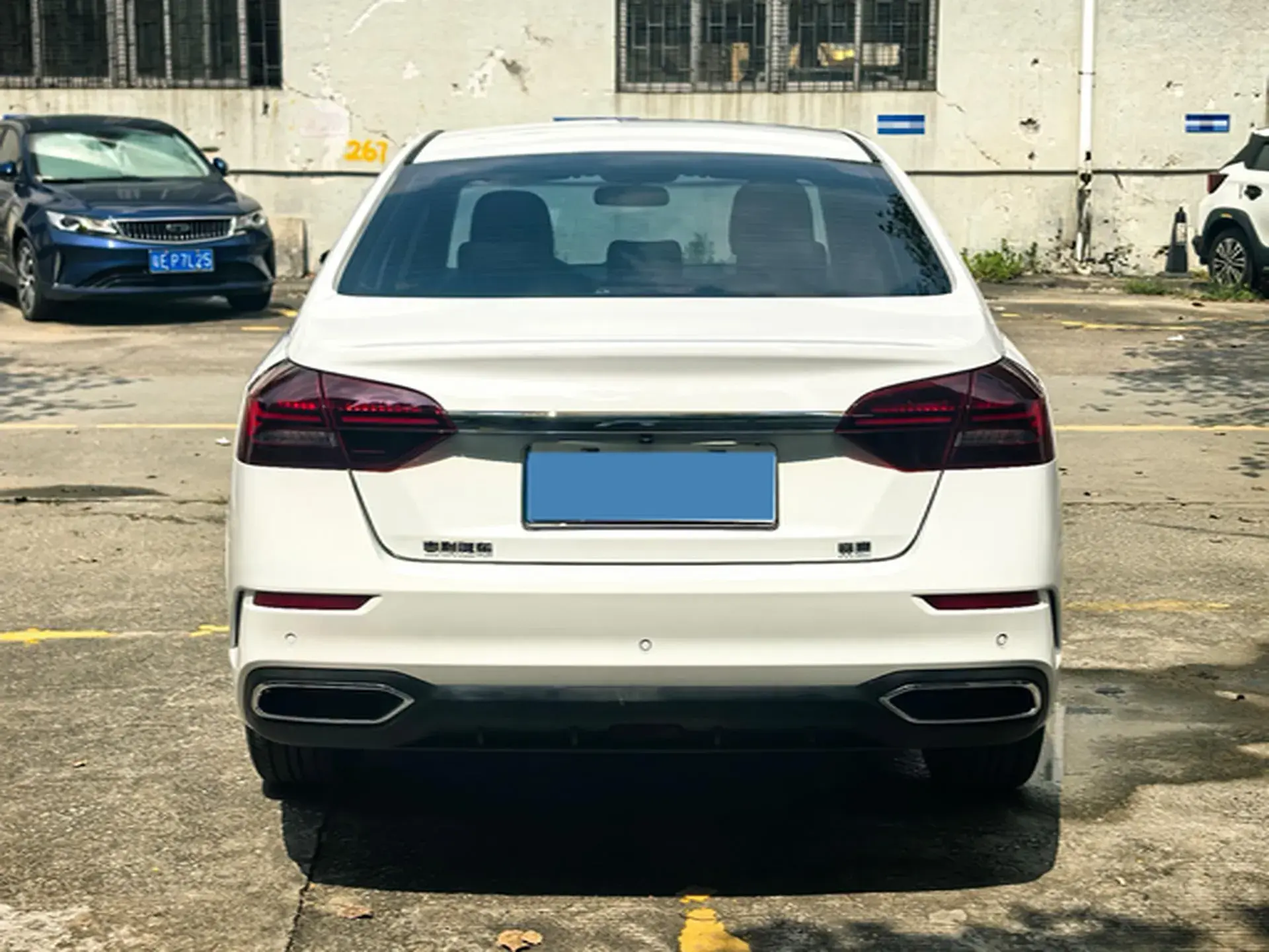 2021 GEELY EMGRAND thumbnail 4