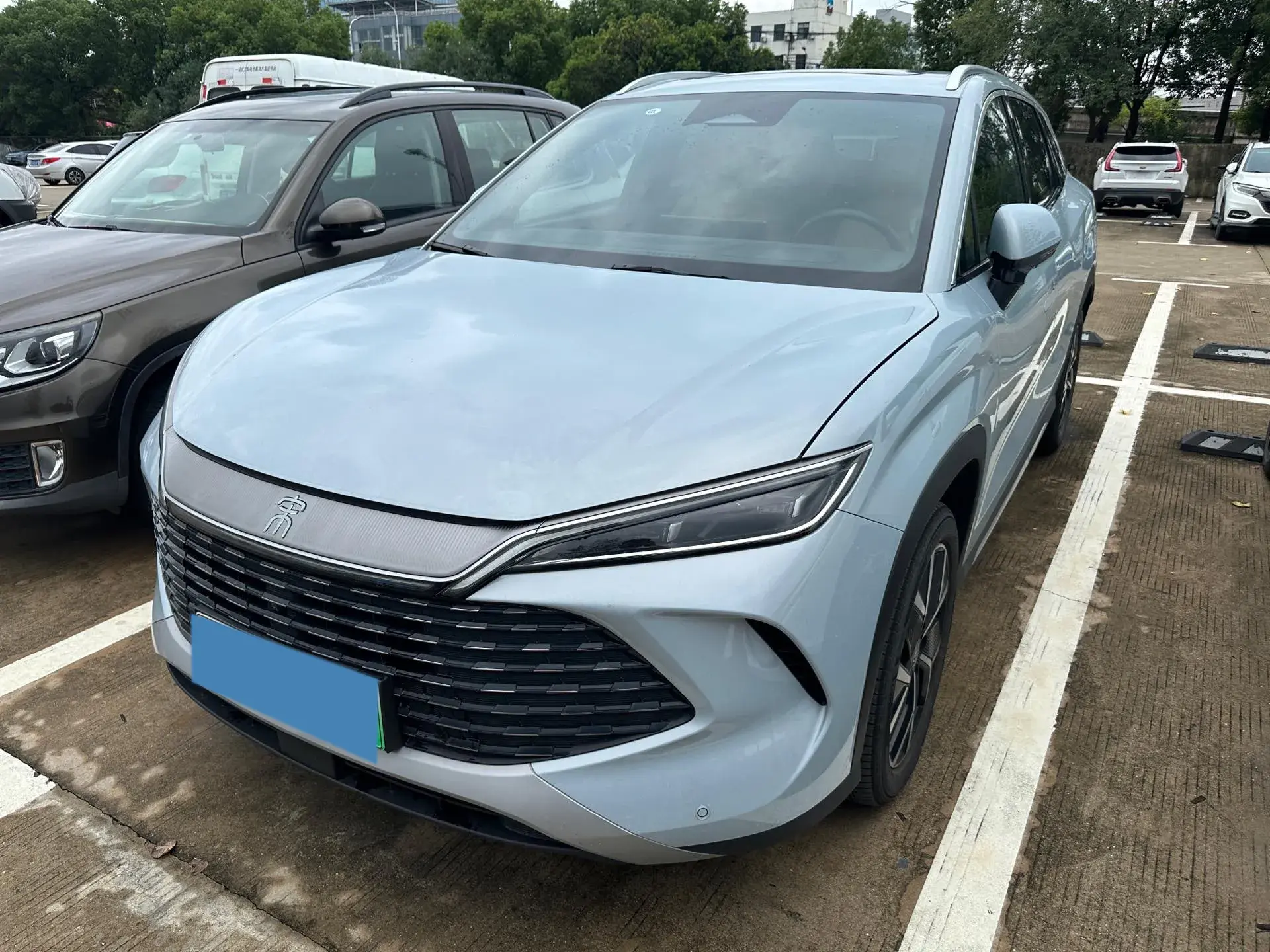 2024 BYD SONGL view 1