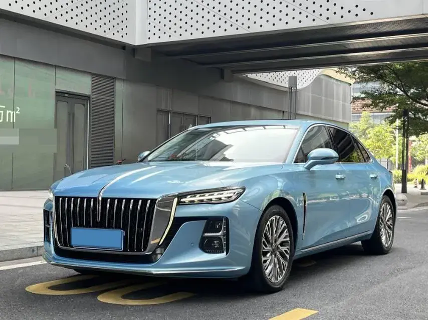 2023 HONGQI H5 view 1